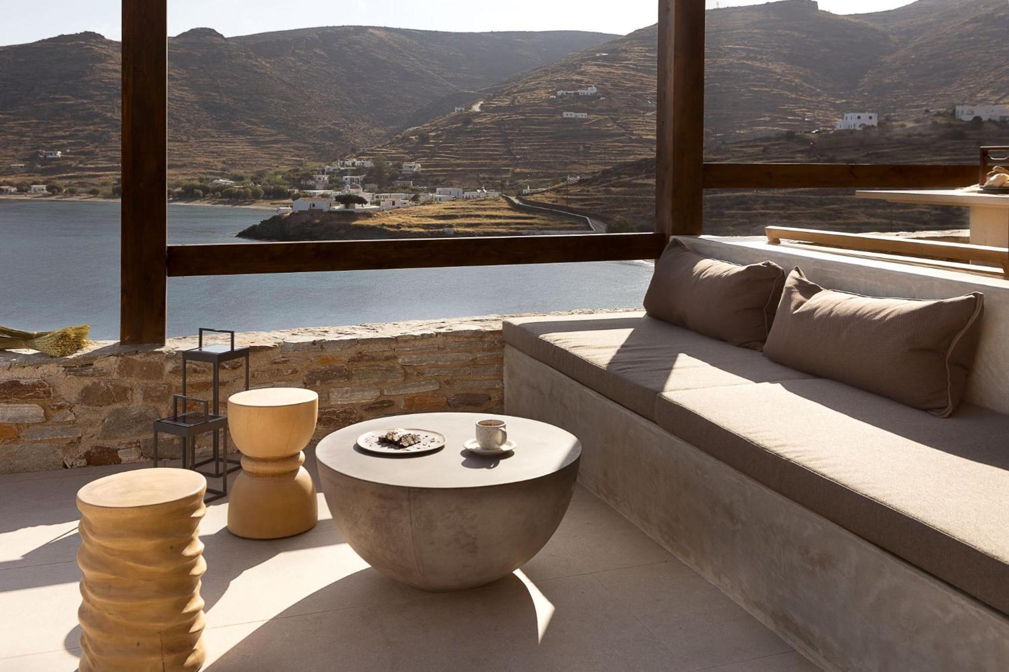 Yfes Hotel Kythnos Exterior photo